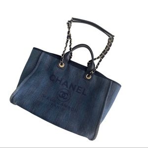CHANEL Deuville Tote Navy blue